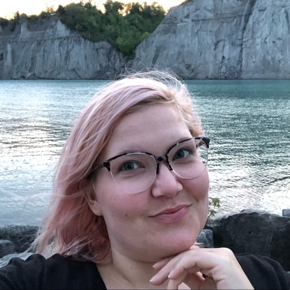 Meet your Posher, Kaitlin - Picture 1 of 1